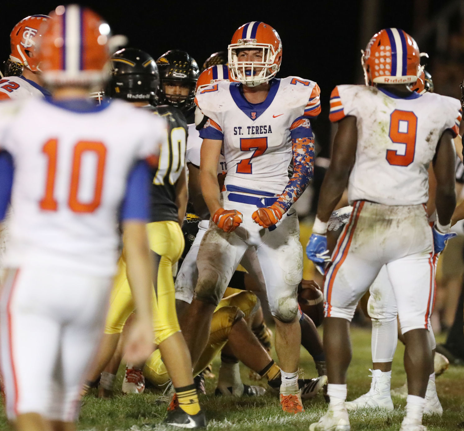 St Teresa vs Tuscola football 1 9.15.18.jpg